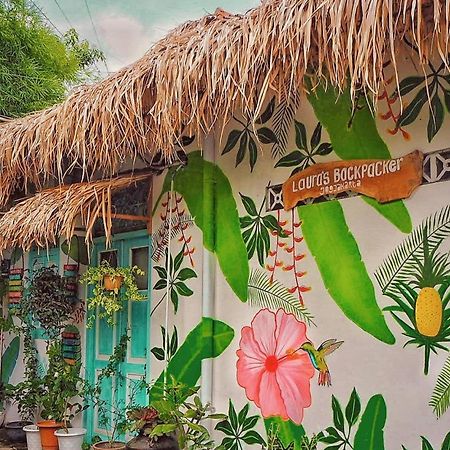 Laura'S Backpacker 523 Hostel Yogyakarta Bagian luar foto
